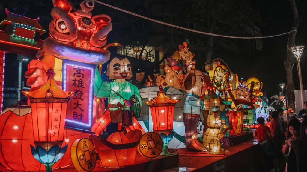 Tết Trung Thu tại Cao Hùng với nhiều đèn lồng rực rỡ sắc màu
